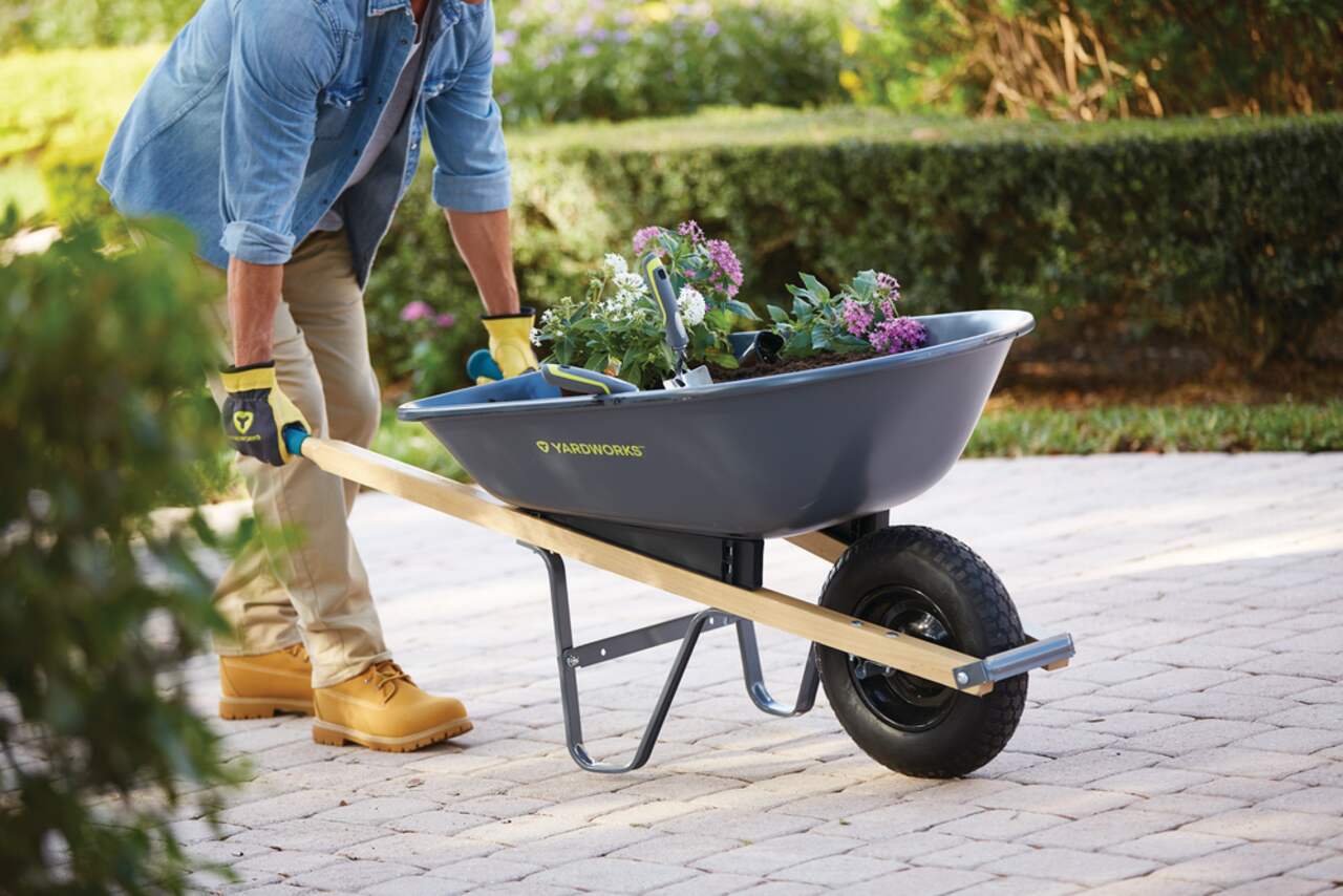 chariot de jardin Soldes 2024 -chariot de jardin Soldes 2024 yardworks 5 cubic foot steel wheelbarrow bdf0b950 7368 4bee a51c 2e1eaa93cb72